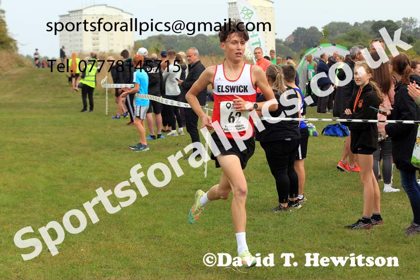 Mens and Womens under-17s 2022 Farringdon Cross Country, Sunderland, Saturday, Sept. 3rd. Photo: David T. Hewitson/Sports for All Pics